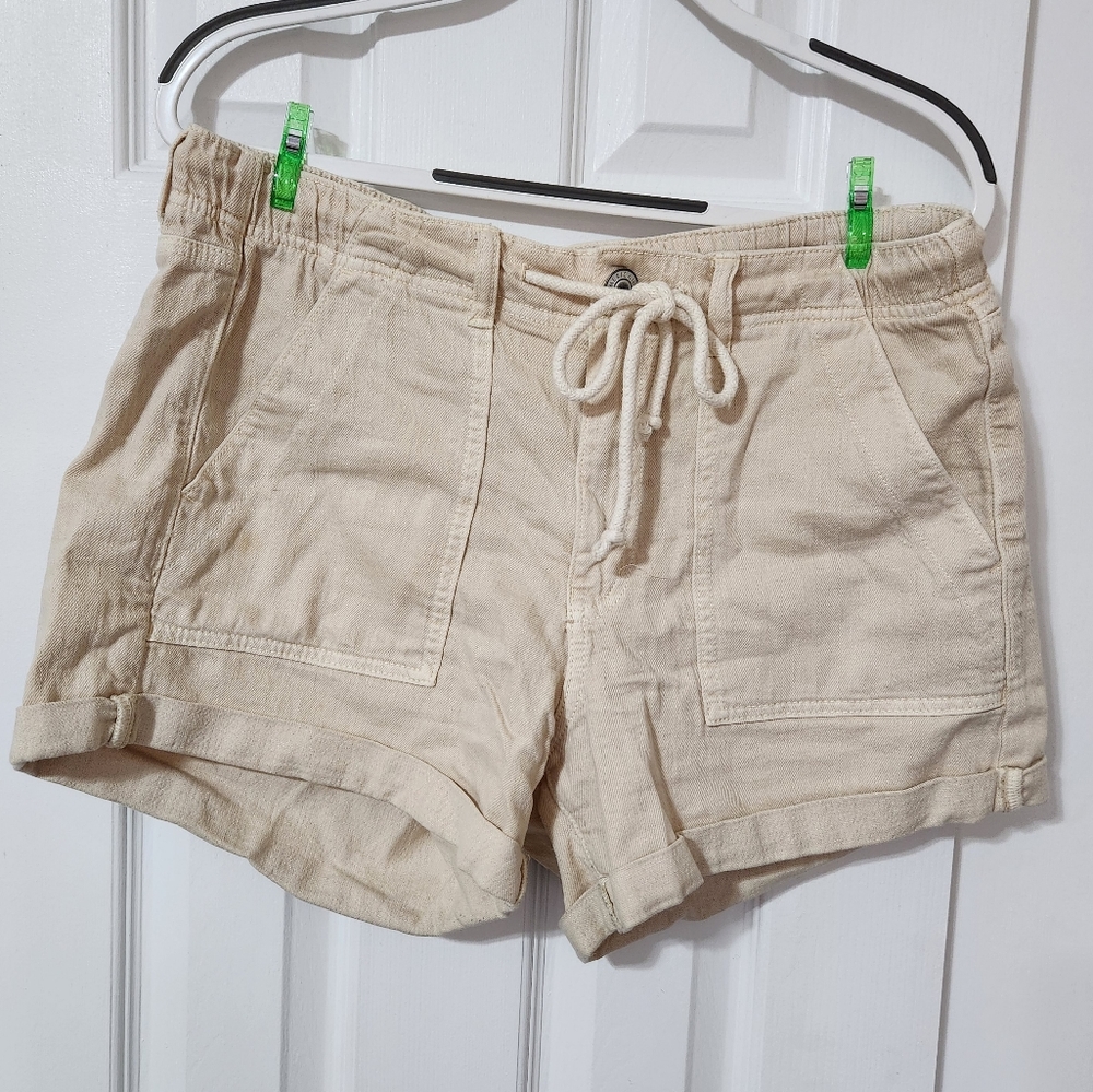 American Eagle Khaki Shorts